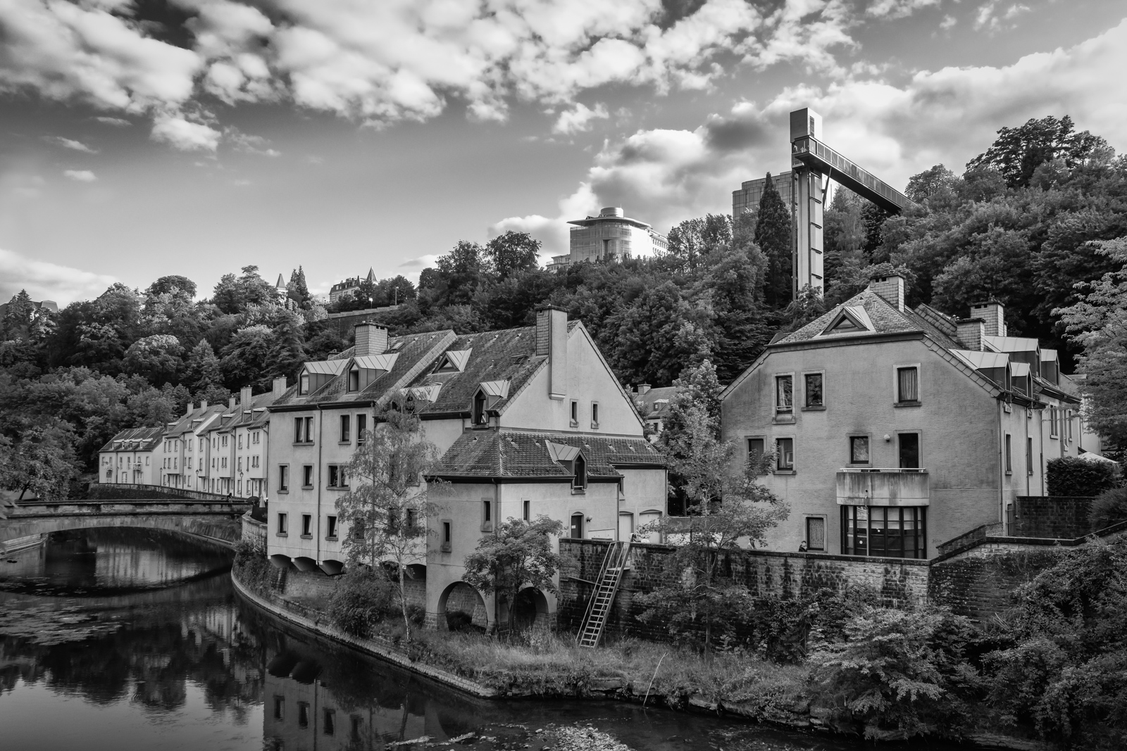 5 (Luxembourg)